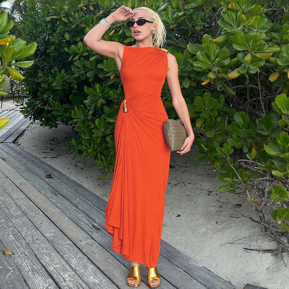 Robe moulante sexy sans manches à fronces