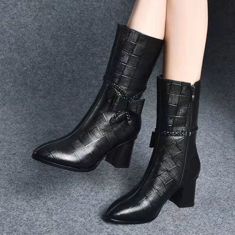 Bottes tendance, nouveau style pointu