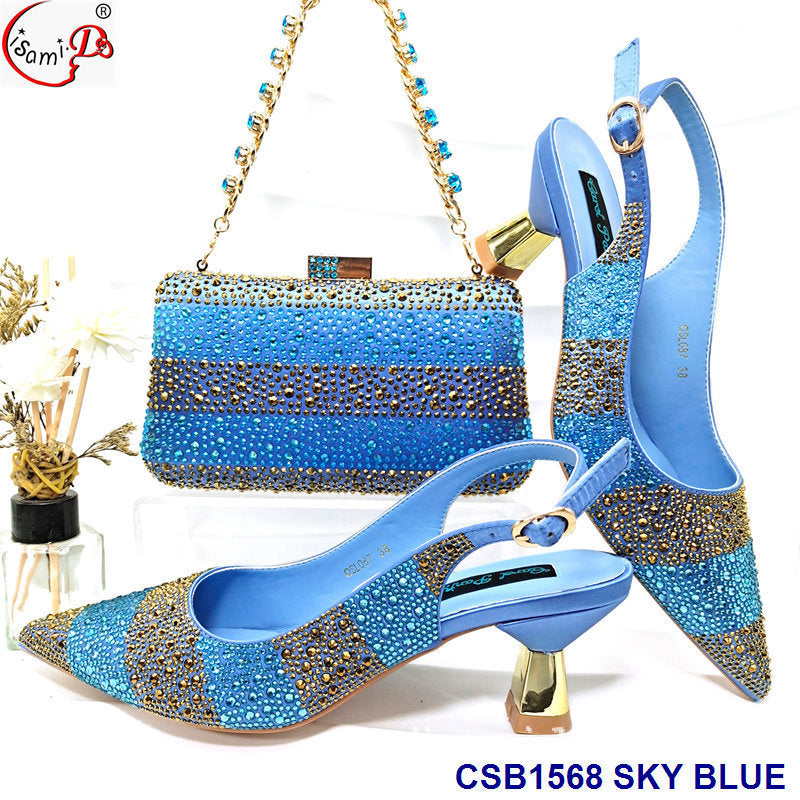 Sandales à talons hauts rayées et strass
