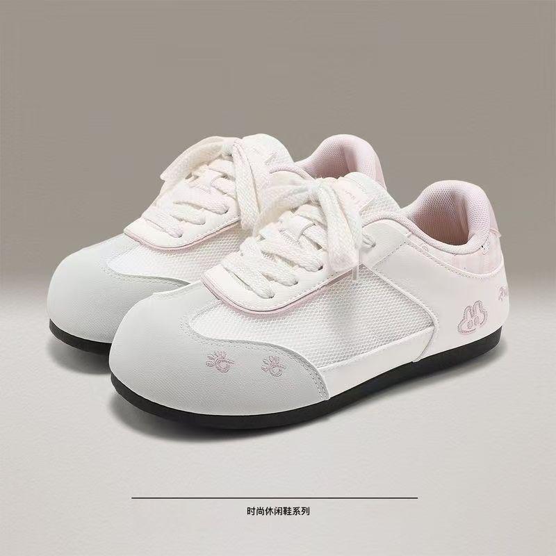 Chaussures blanches respirantes