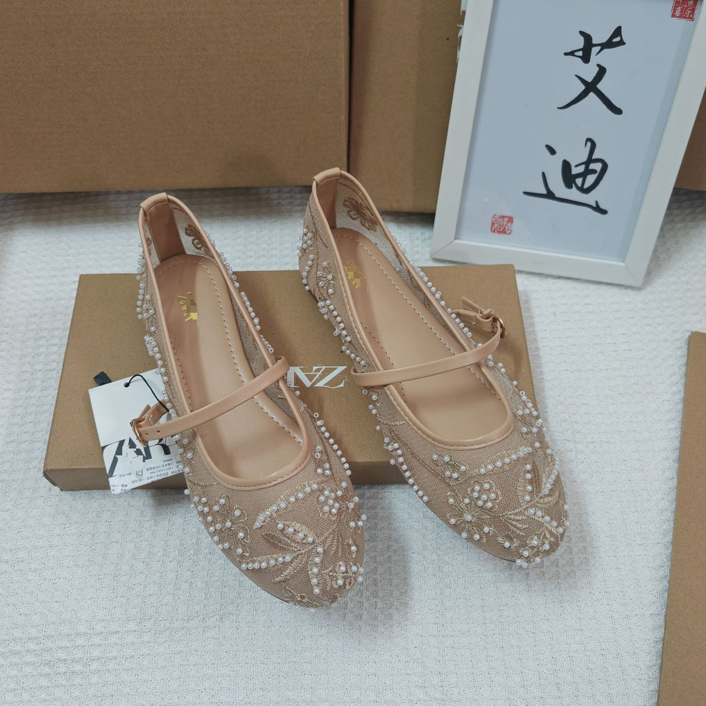 Sandales plates blanches style Mary Jane