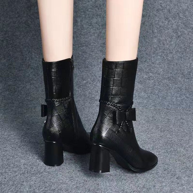Bottes tendance, nouveau style pointu