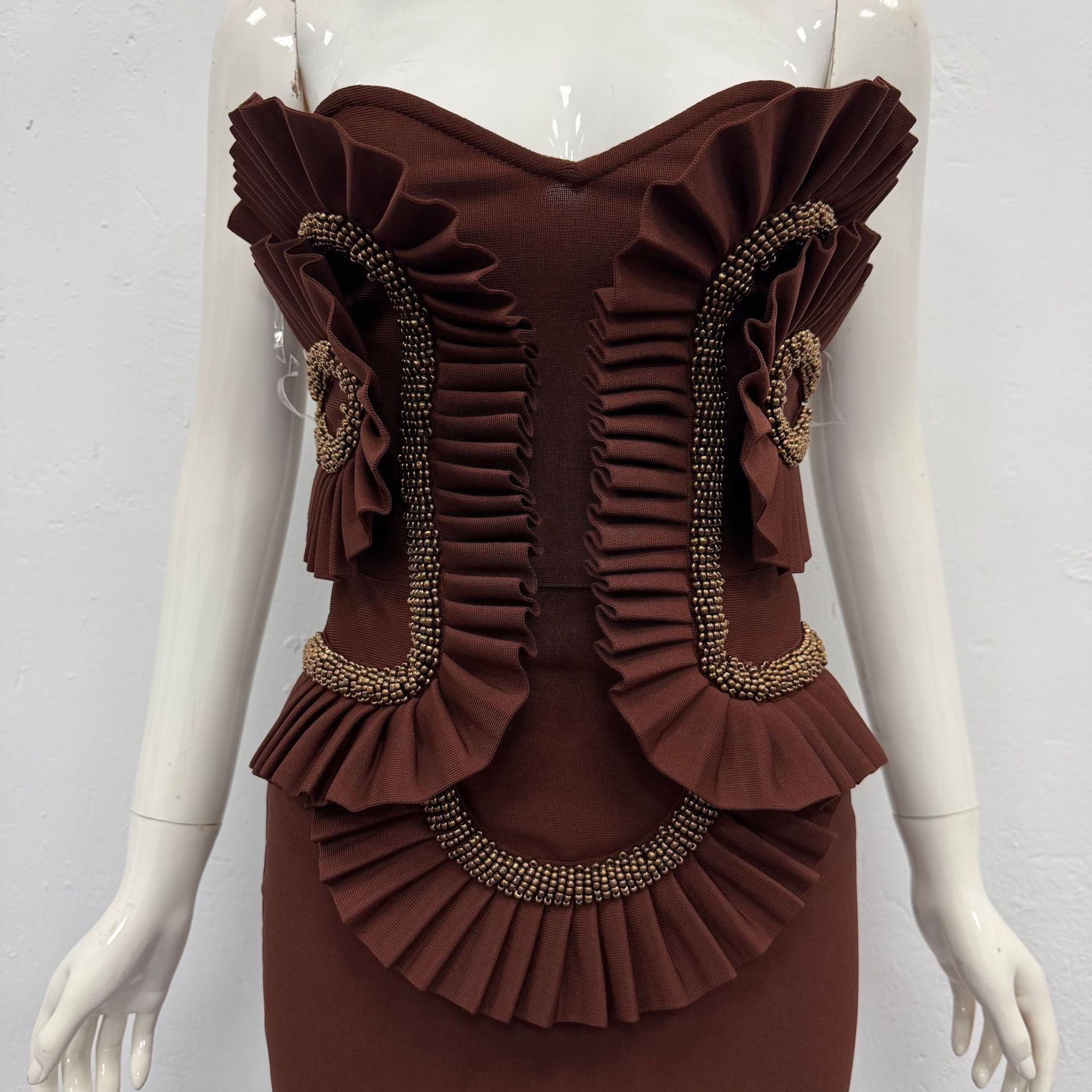 Robe de soirée sexy à jupe longue plissée en dentelle