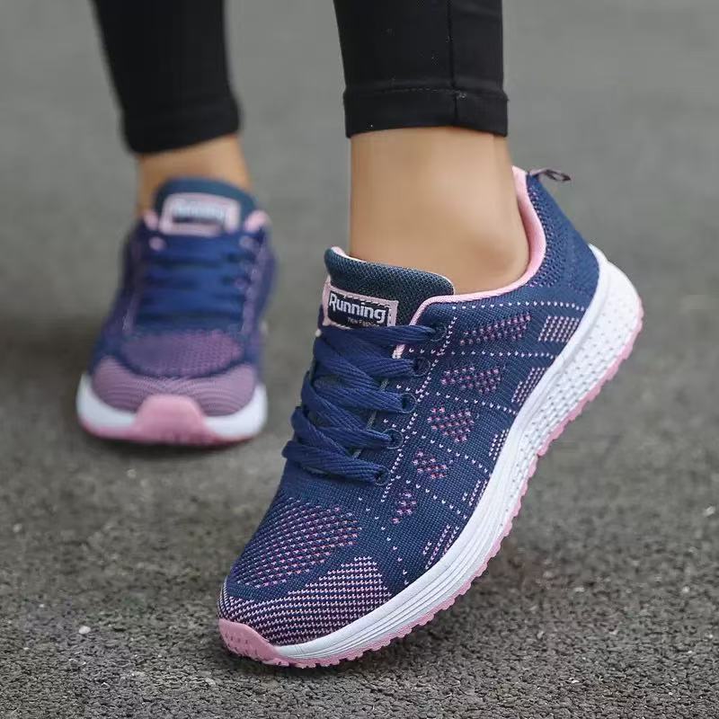 Chaussures de sport noires pour femmes
