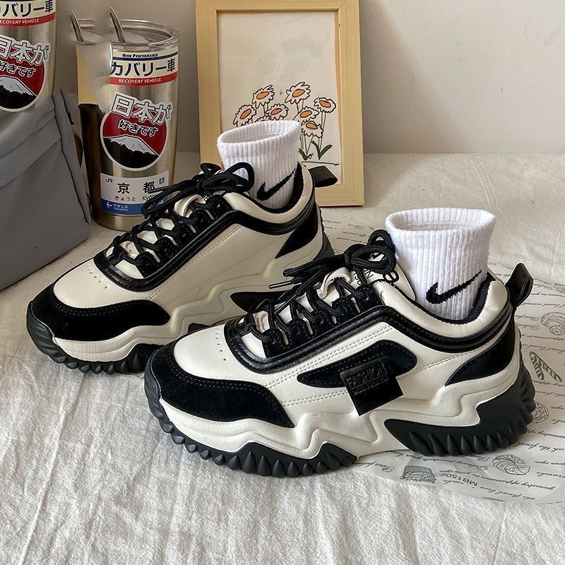 Chaussures à plateforme style Mori