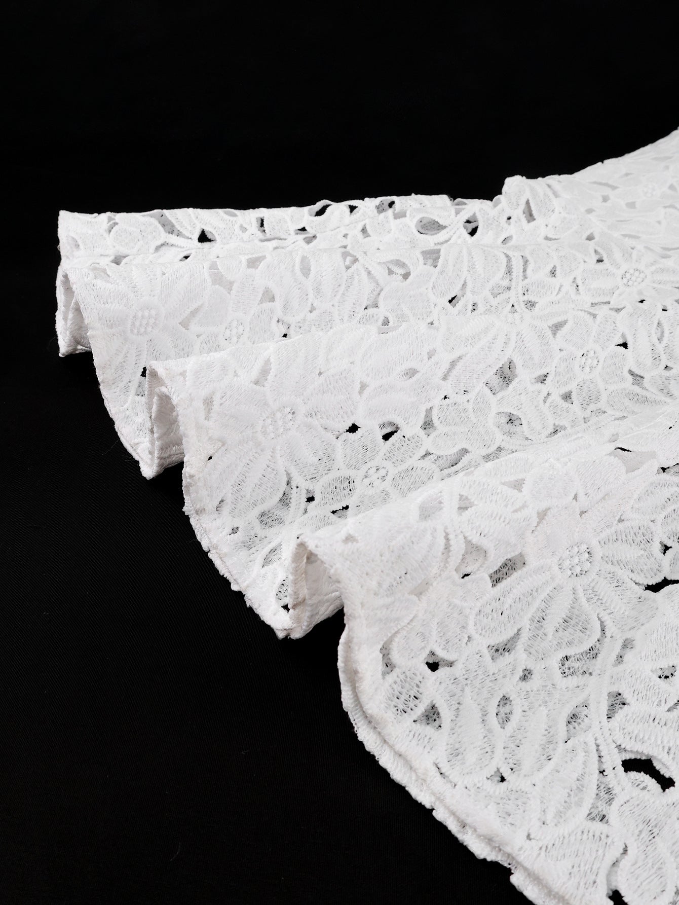 Robe de soirée moulante en dentelle