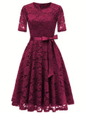 Robe élégante en dentelle