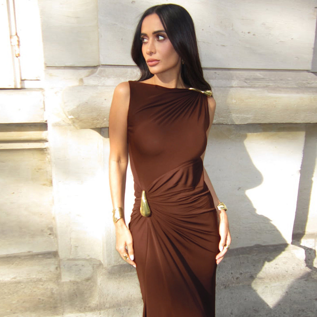 Robe moulante sexy sans manches à fronces