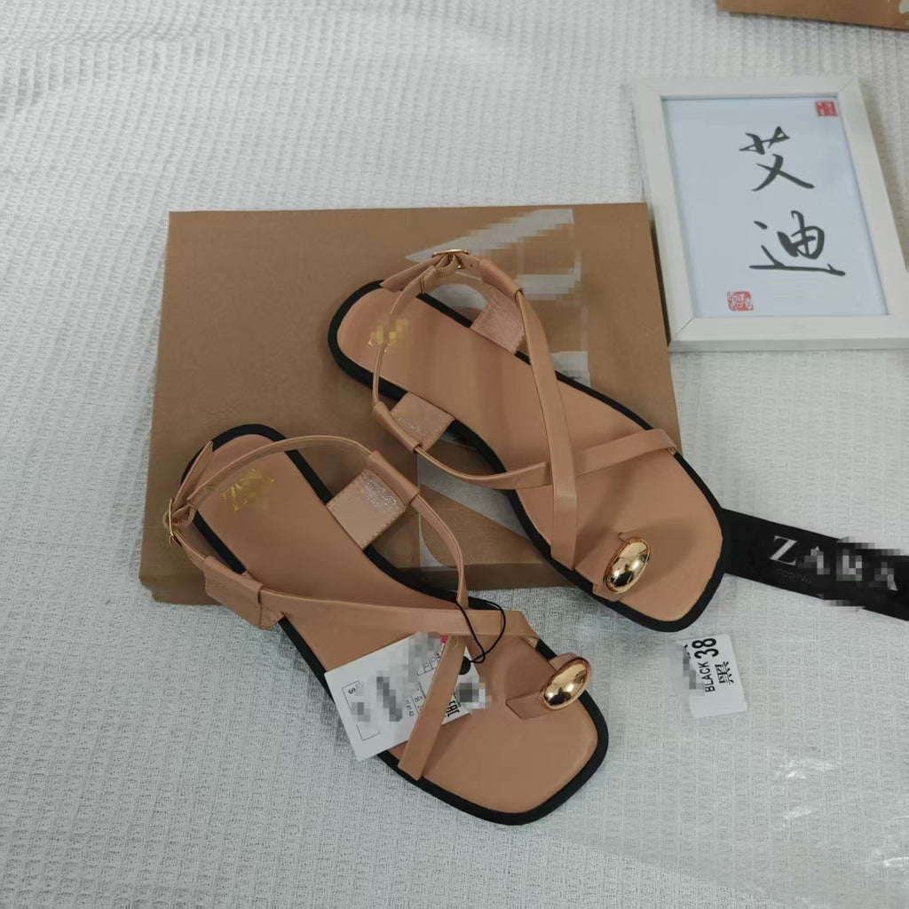 Sandales plates à brides croisées