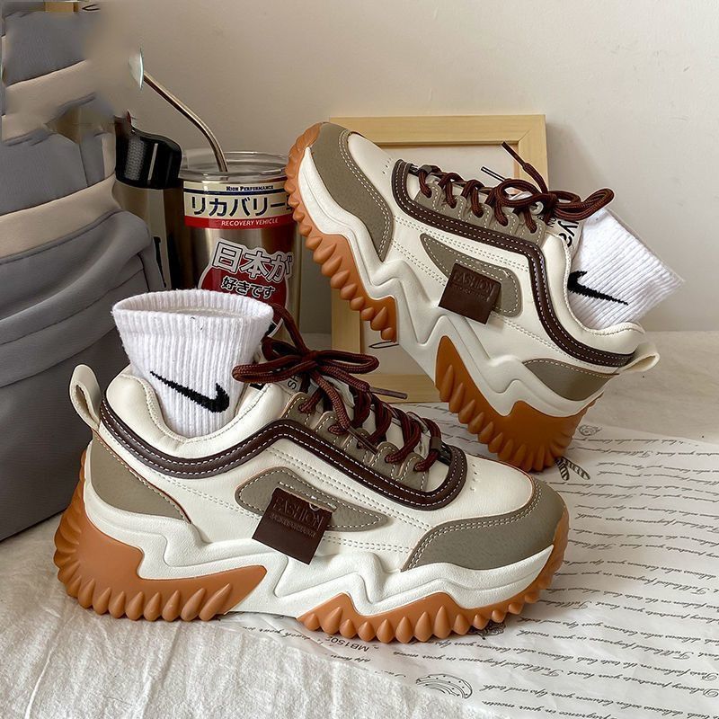 Chaussures à plateforme style Mori