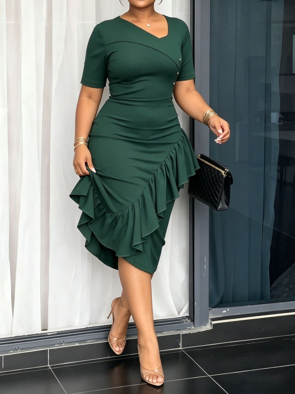 Robe élégante à manches courtes, boutonnée